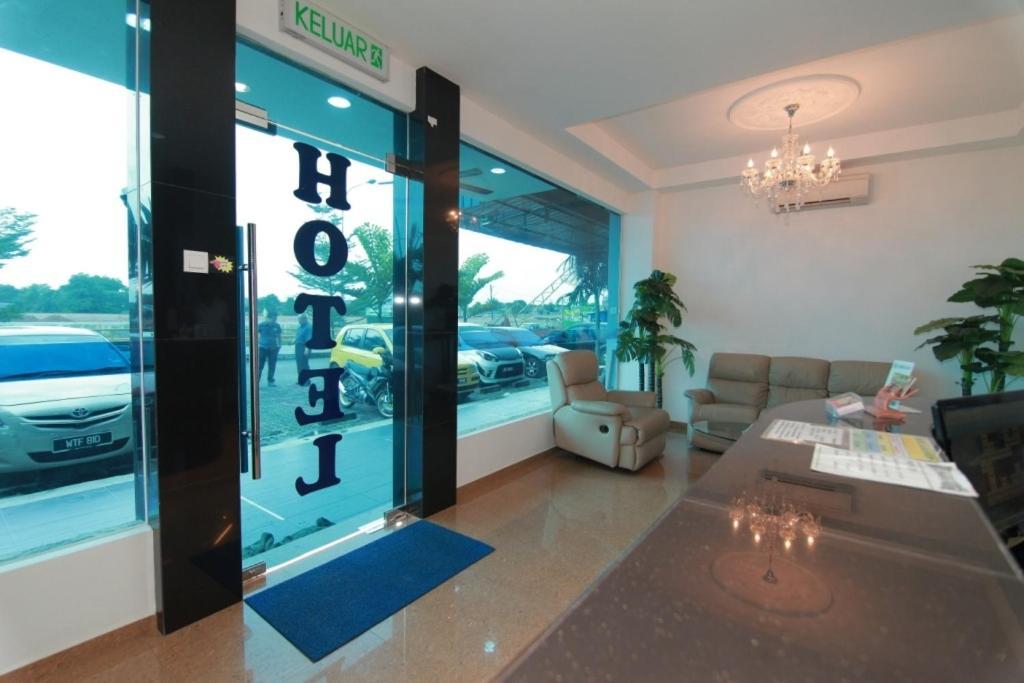 Hotel Alam Indi Johor Bahru Eksteriør bilde