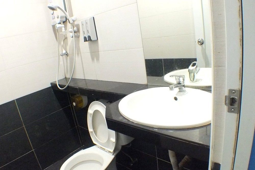 Hotel Alam Indi Johor Bahru Eksteriør bilde