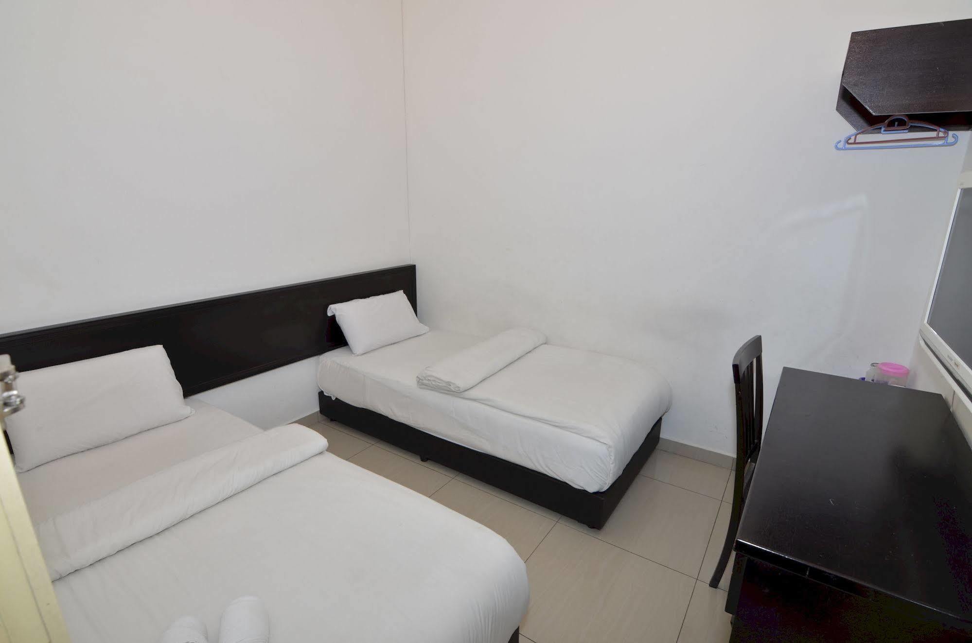 Hotel Alam Indi Johor Bahru Eksteriør bilde